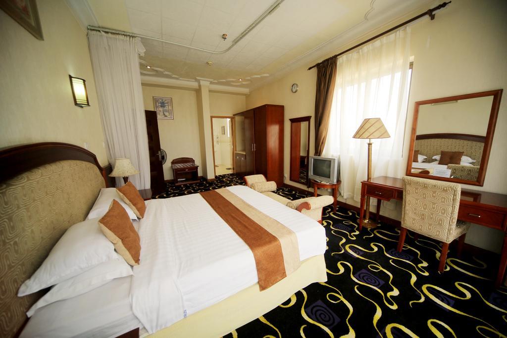 Hotel Africana Kampala Dış mekan fotoğraf